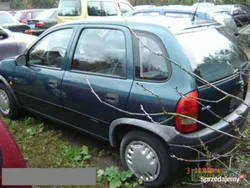 Czerwony Używany 1999 Opel Corsa Hatchback | 7600 zł (Dość drogi)