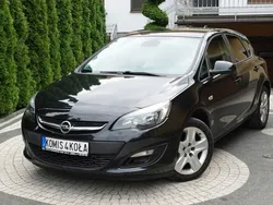 Czarny (metalik) Używany 2013 Opel Astra Hatchback | 20 900 zł (Dobra cena)