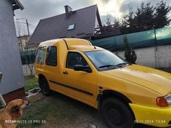 Żółtozłoty Używany 2001 VW Caddy Minivan | 7000 zł