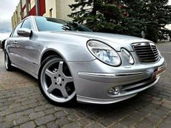 Srebrny (metalik) Używany 2002 Mercedes E500 Sedan/Limuzyna | 39 999 zł