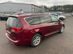 Czerwony Używany 2017 Chrysler Pacifica SUV | 53 500 zł