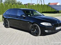 Czarny Używany 2011 BMW 525 Kombi | 40 900 zł