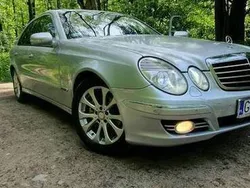 Srebrny Używany 2006 Mercedes E280 Sedan/Limuzyna | 22 500 zł