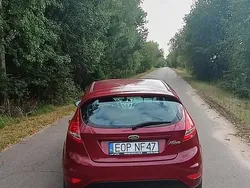 Bordowy Używany 2011 Ford Fiesta Hatchback | 17 000 zł (Uczciwa cena)