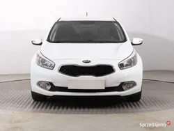Biały Używany 2013 Kia Ceed Hatchback | 36 999 zł (Dość drogi)
