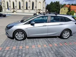 Srebrny Używany 2018 Opel Astra Kombi | 51 500 zł (Drogi)