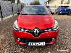 Czerwony Używany 2015 Renault Clio IV LIMITED Hatchback | 26 900 zł (Uczciwa cena)