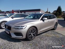 Beżowy Używany 2023 Volvo V60 Kombi | 127 500 zł (Dobra cena)