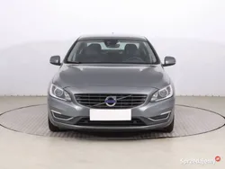 Szary Używany 2015 Volvo S60 Sedan/Limuzyna | 45 999 zł (Dobra cena)