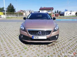 Beżowy Używany 2013 Volvo V40 CC Kombi | 49 900 zł