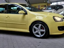 Żółty Używany 2008 VW Golf V GTI Hatchback | 43 000 zł