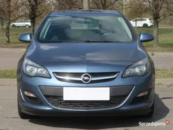 Niebieski Używany 2014 Opel Astra Hatchback | 19 999 zł (Dobra cena)