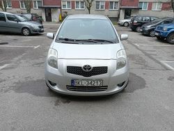 Srebrny Używany 2007 Toyota Yaris Hatchback | 12 500 zł (Uczciwa cena)