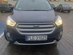 Niebieski Używany 2017 Ford Kuga SUV | 55 000 zł (Uczciwa cena)