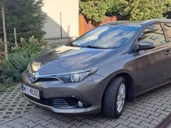 Używany 2018 Toyota Auris Hybrid | 52 900 zł (Uczciwa cena)