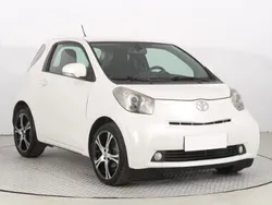 Biały Używany 2009 Toyota iQ Hatchback | 15 999 zł