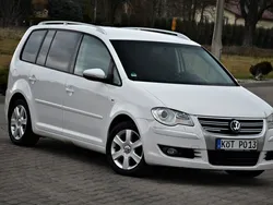 Biały (metalik) Używany 2009 VW Touran Minivan | 19 900 zł (Uczciwa cena)