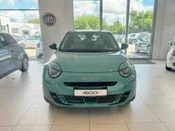 Niebieski Nowe 2024 Fiat 600 La Prima SUV | 111 350 zł (Dość drogi)