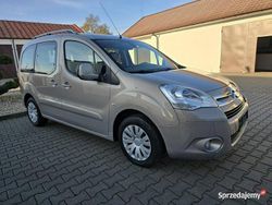 Złoty (metalik) Używany 2010 Citroën Berlingo Minivan | 18 900 zł (Dobra cena)