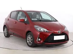 Czerwony Używany 2017 Toyota Yaris Hatchback | 49 999 zł (Dość drogi)
