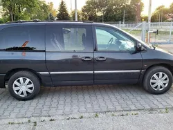 Czarny Używany 2000 Chrysler Grand Voyager Minivan | 6600 zł