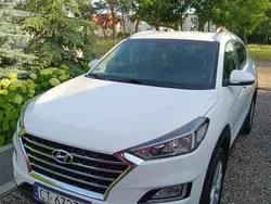 Biały Używany 2019 Hyundai Tucson SUV | 77 700 zł (Uczciwa cena)