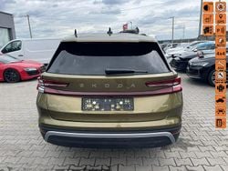 Zielony jasny (metalik) Używany 2024 Skoda Kodiaq Selection SUV | 57 900 zł