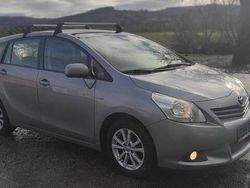 Szary Używany 2011 Toyota Verso Premium Minivan | 24 700 zł (Uczciwa cena)