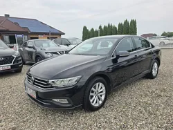 Czarny (metalik) Używany 2020 VW Passat Business Sedan/Limuzyna | 64 900 zł (Dobra cena)