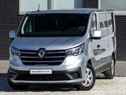 Srebrny Używany 2022 Renault Trafic Minivan | 109 900 zł