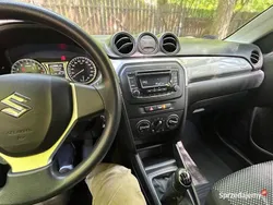 Biały Używany 2017 Suzuki Vitara SUV | 55 000 zł (Uczciwa cena)
