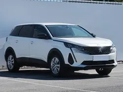 Biały Używany 2022 Peugeot 5008 Minivan | 99 999 zł (Uczciwa cena)