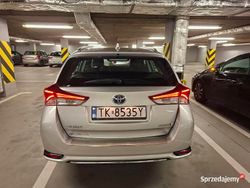 Używany 2017 Toyota Auris Hybrid Kombi | 51 900 zł