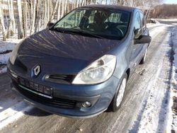 Inny kolor Używany 2006 Renault Clio III Hatchback | 9900 zł