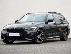 Black sapphire metallic metalizowany Używany 2021 BMW 320 Shadowline Kombi | 124 900 zł (Uczciwa cena)