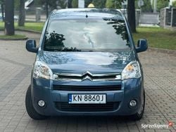 Niebieski Używany 2012 Citroën Berlingo Minivan | 25 900 zł (Uczciwa cena)