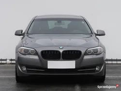 Szary Używany 2011 BMW 520 Kombi | 35 999 zł (Uczciwa cena)