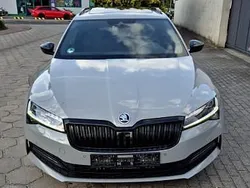 Szary Używany 2020 Skoda Superb SportLine Kombi | 85 900 zł