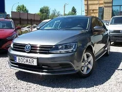 Szary Używany 2016 VW Jetta Sedan/Limuzyna | 44 900 zł (Uczciwa cena)