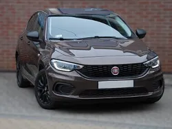 Brązowy Używany 2020 Fiat Tipo Street Hatchback | 49 900 zł (Dość drogi)