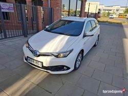 Używany 2016 Toyota Auris Hybrid Premium Kombi | 49 000 zł (Uczciwa cena)