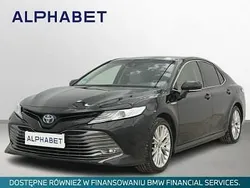 Czarny Używany 2020 Toyota Camry Executive Sedan/Limuzyna | 92 900 zł (Uczciwa cena)