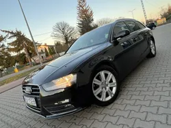 Czarny Używany 2012 Audi A4 Kombi | 35 900 zł (Uczciwa cena)