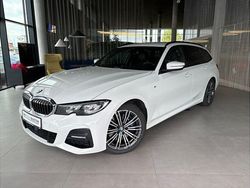 Biel alpejska Używany 2020 BMW 330 Shadowline Kombi | 159 900 zł