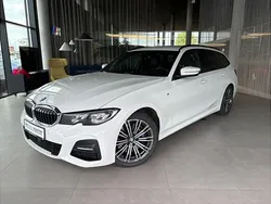 Biel alpejska Używany 2020 BMW 330 Shadowline Kombi | 149 900 zł (Drogi)