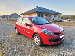 Czerwony Używany 2007 Renault Clio III Hatchback | 7600 zł (Dobra cena)