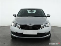 Srebrny Używany 2017 Skoda Octavia Hatchback | 39 999 zł (Uczciwa cena)