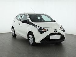 Biały Używany 2019 Toyota Aygo Hatchback | 35 999 zł (Uczciwa cena)