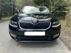 Czarny Używany 2016 Skoda Octavia Kombi | 38 800 zł (Dość drogi)