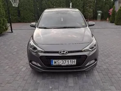Szary Używany 2017 Hyundai i20 Sedan/Limuzyna | 32 500 zł (Dobra cena)